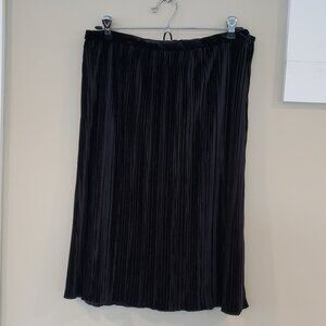 EUC women's Sanctuary velvet skirt XL